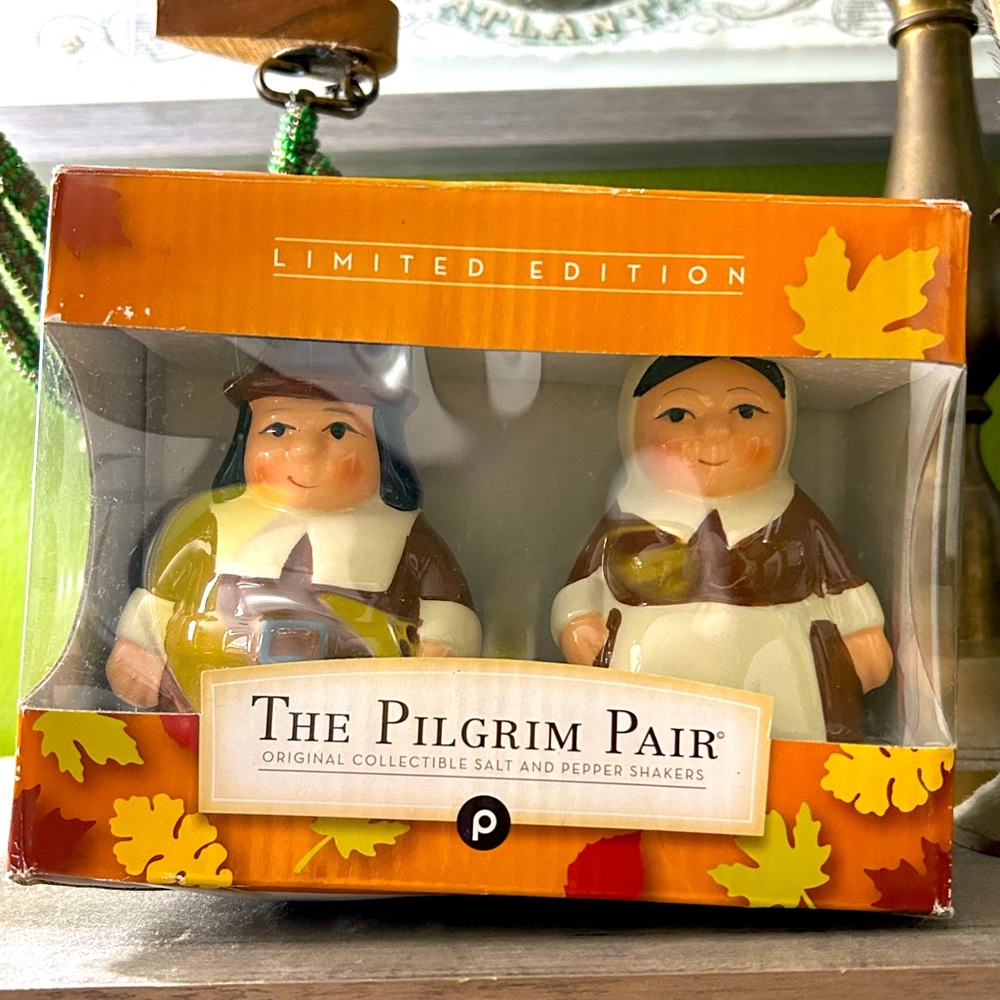 Publix Limited Edition Pilgrim Pair Salt & Pepper Shakers